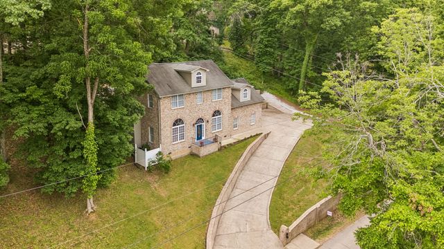 3841 Stevens Ln, Nashville, TN 37218