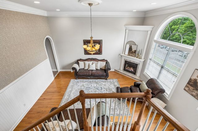 3841 Stevens Ln, Nashville, TN 37218