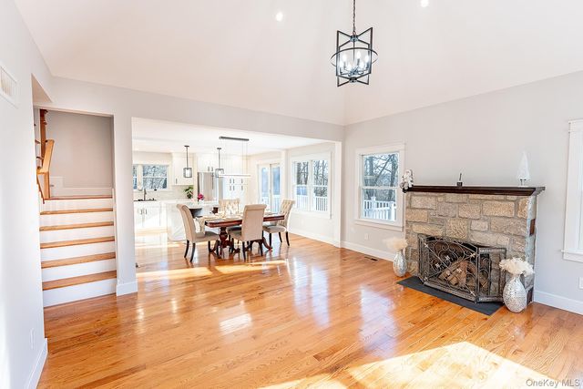 8 Overlook Court, Cortlandt Manor, NY 10567