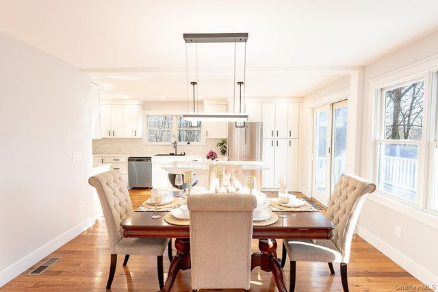 8 Overlook Court, Cortlandt Manor, NY 10567