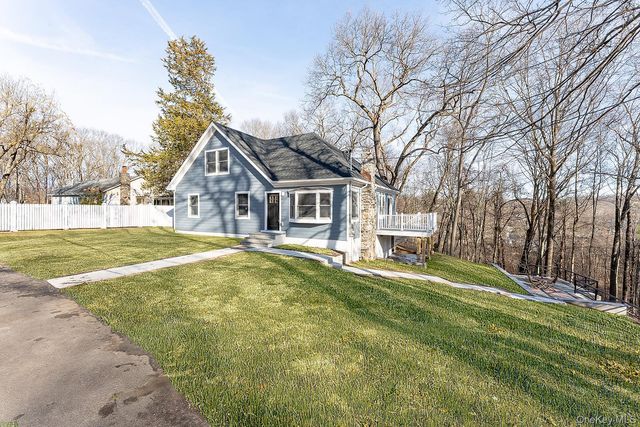 8 Overlook Court, Cortlandt Manor, NY 10567