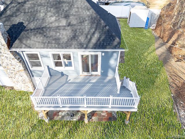 8 Overlook Court, Cortlandt Manor, NY 10567