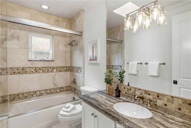 3307 N Poinsettia, Manhattan Beach, CA 90266