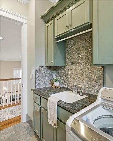 3307 N Poinsettia, Manhattan Beach, CA 90266