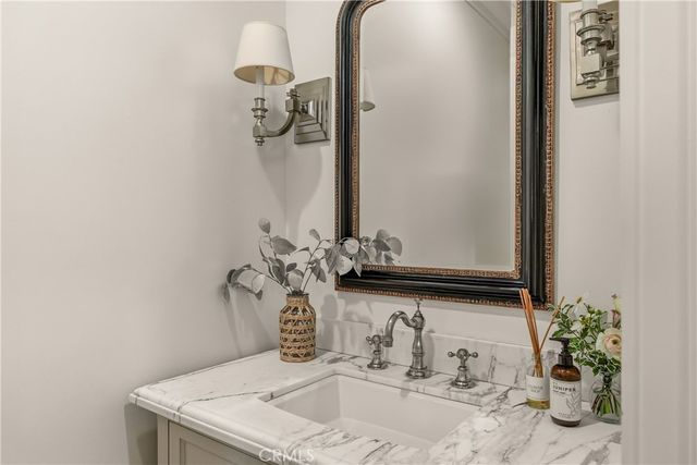 3307 N Poinsettia, Manhattan Beach, CA 90266