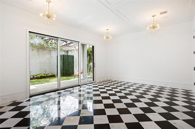 1107 Berthea Street B, Houston, TX 77006