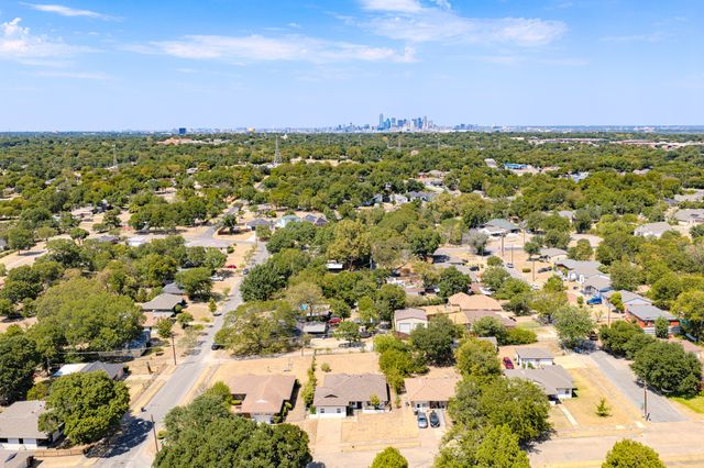 1209 Grinnell Street, Dallas, TX 75216