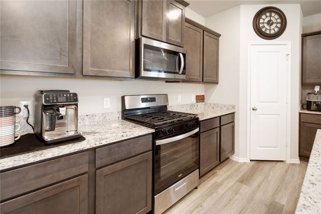 2218 Spyglass Drive, Navasota, TX 77868