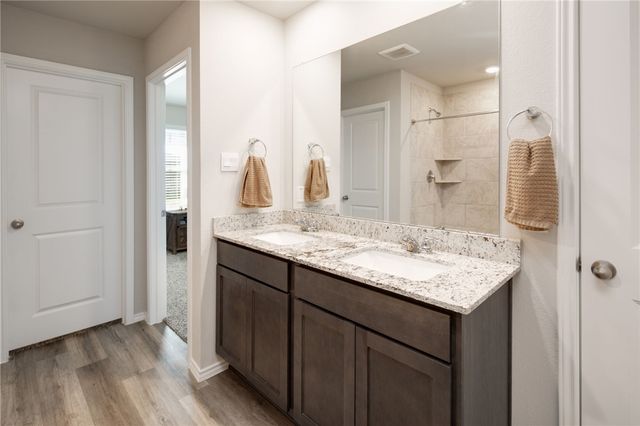 2218 Spyglass Drive, Navasota, TX 77868