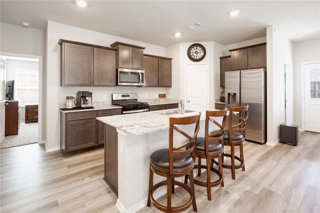 2218 Spyglass Drive, Navasota, TX 77868