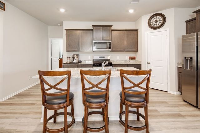 2218 Spyglass Drive, Navasota, TX 77868