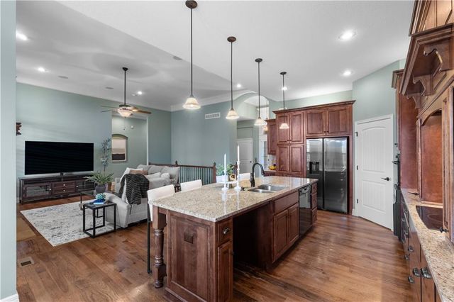 9432 W 158th Street, Overland Park, KS 66221