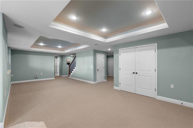 9432 W 158th Street, Overland Park, KS 66221