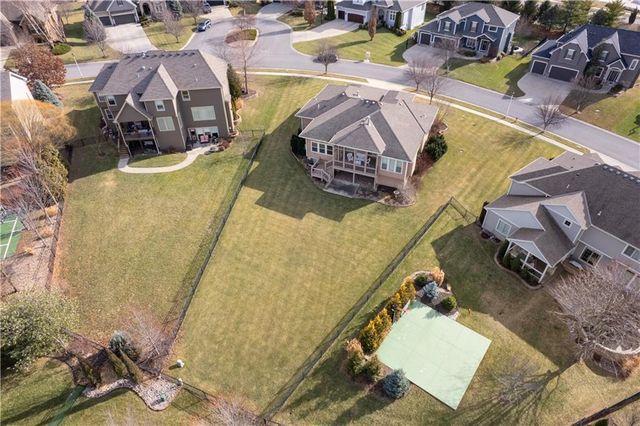 9432 W 158th Street, Overland Park, KS 66221