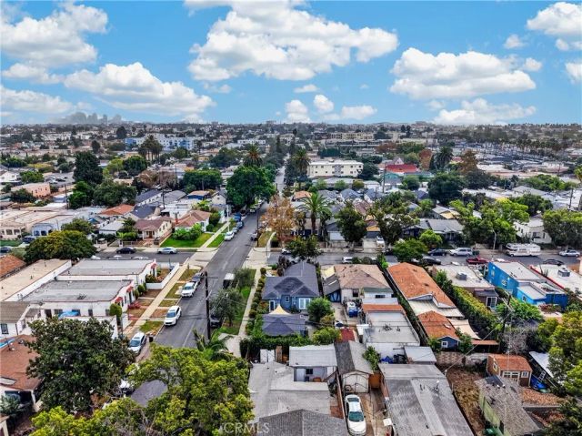 1870 W 37th Place, Los Angeles, CA 90018