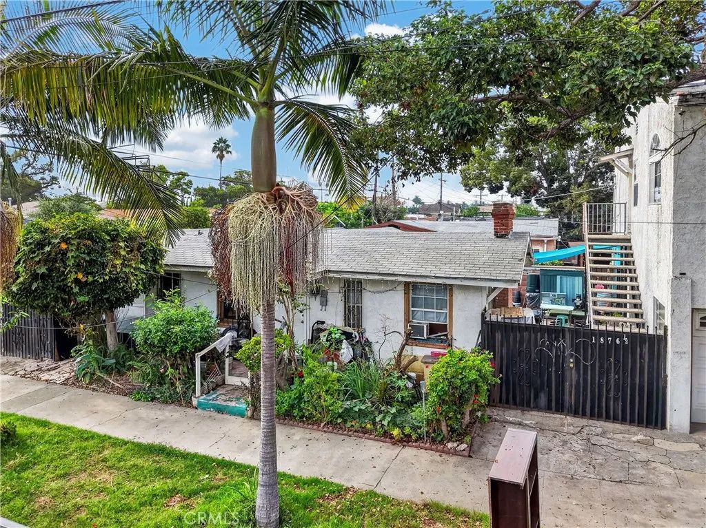 1870 W 37th Place, Los Angeles, CA 90018