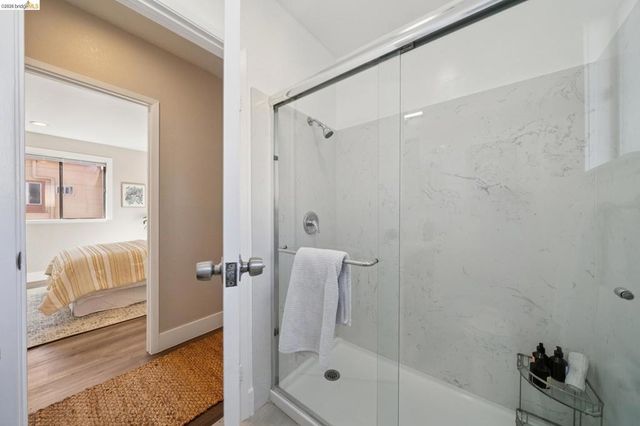 1946 E 20Th St, Oakland, CA 94606