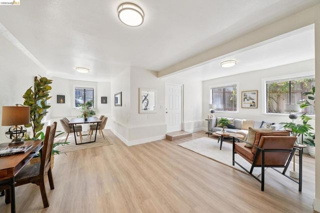 1946 E 20Th St, Oakland, CA 94606