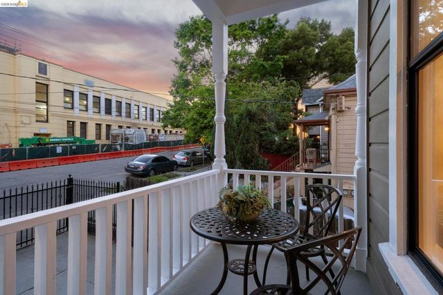 1946 E 20Th St, Oakland, CA 94606