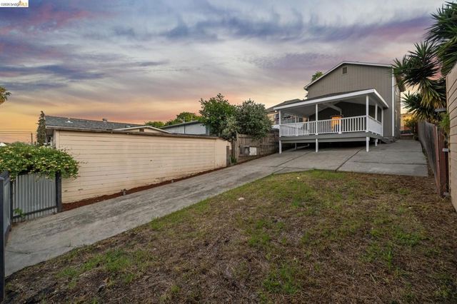 1946 E 20Th St, Oakland, CA 94606