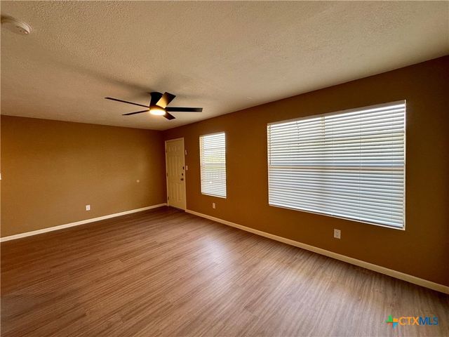 1409 N Bishop Street 3, San Marcos, TX 78666