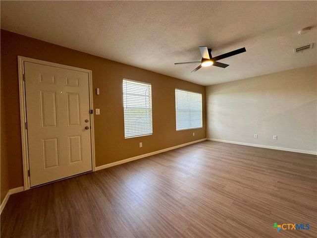 1409 N Bishop Street 3, San Marcos, TX 78666