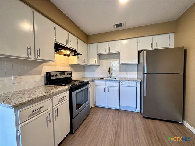 1409 N Bishop Street 3, San Marcos, TX 78666