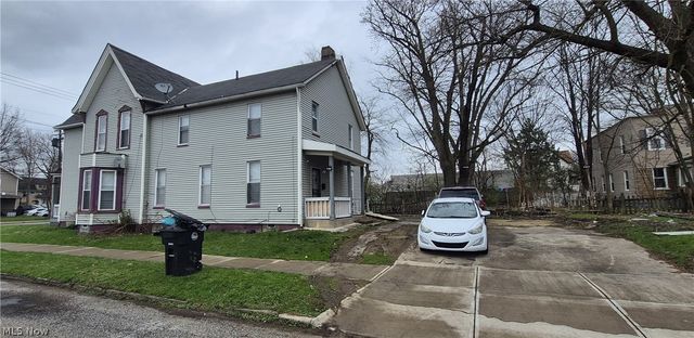 7202 Harvard Avenue, Cleveland, OH 44105