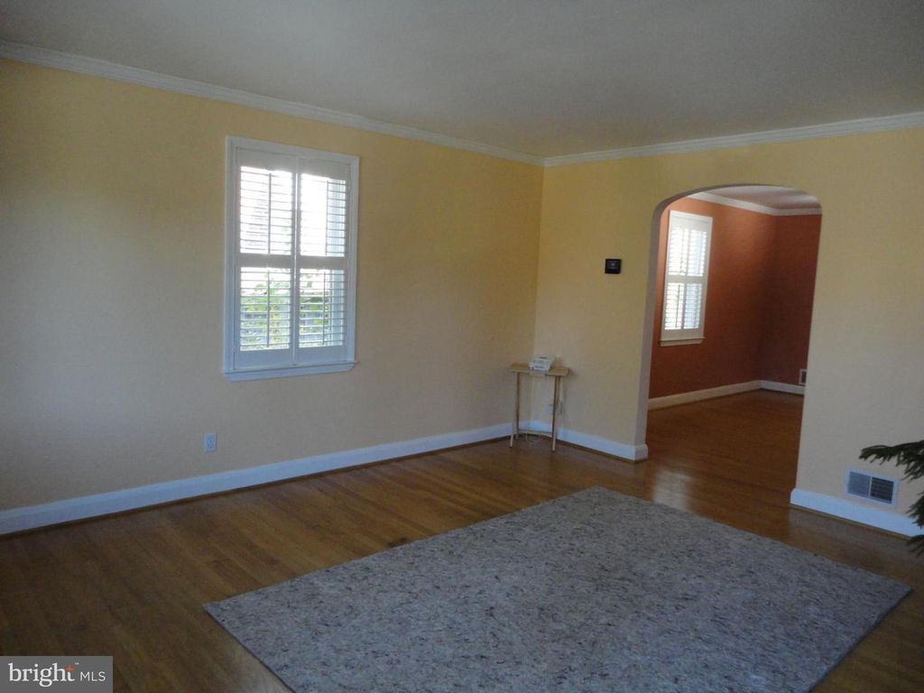 263 MEDWICK GRTH E, Catonsville, MD 21228