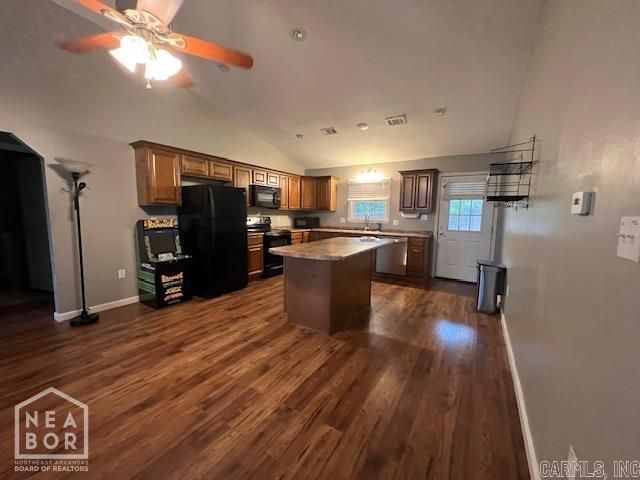 2500 S 22nd Street, Paragould, AR 72450