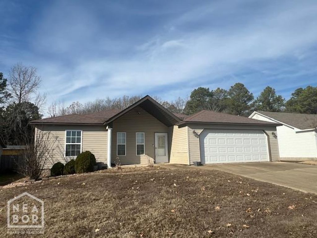 2500 S 22nd Street, Paragould, AR 72450
