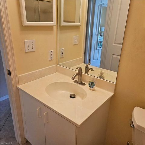 915 New Waterford DR H202, Naples, FL 34104