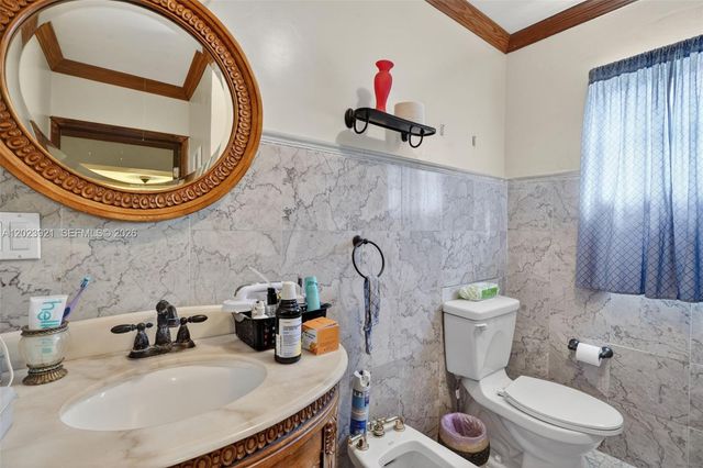 8461 SW 68th St Rd, Miami, FL 33143