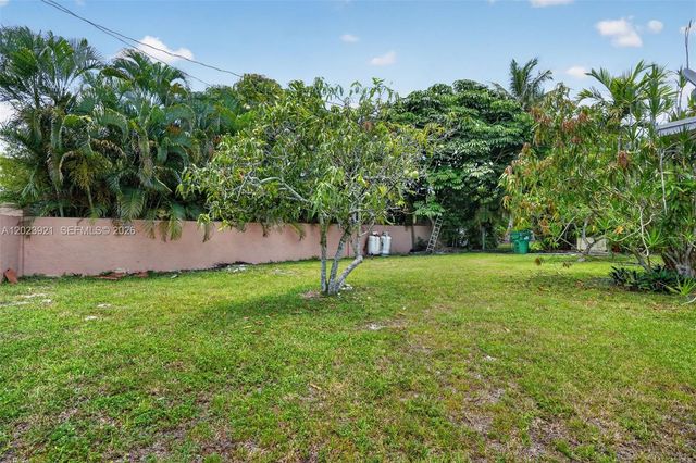 8461 SW 68th St Rd, Miami, FL 33143