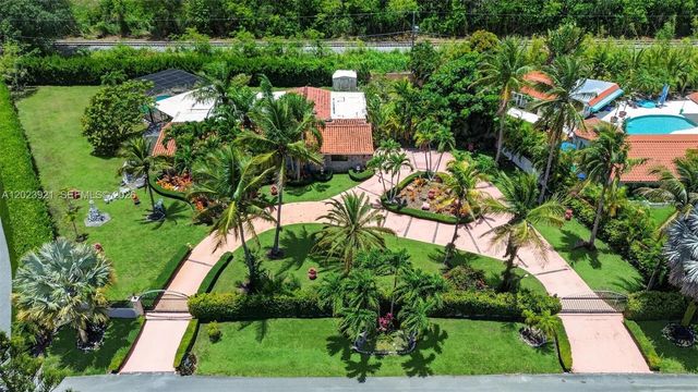 8461 SW 68th St Rd, Miami, FL 33143