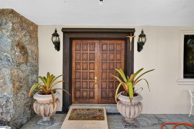 8461 SW 68th St Rd, Miami, FL 33143