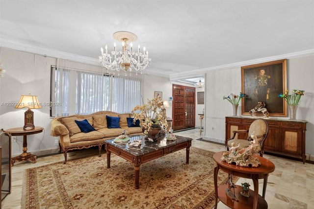 8461 SW 68th St Rd, Miami, FL 33143