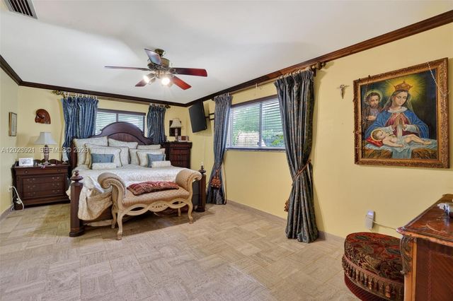 8461 SW 68th St Rd, Miami, FL 33143