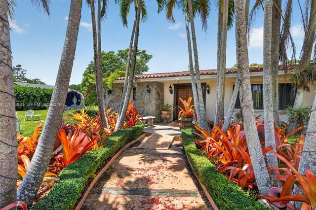 8461 SW 68th St Rd, Miami, FL 33143