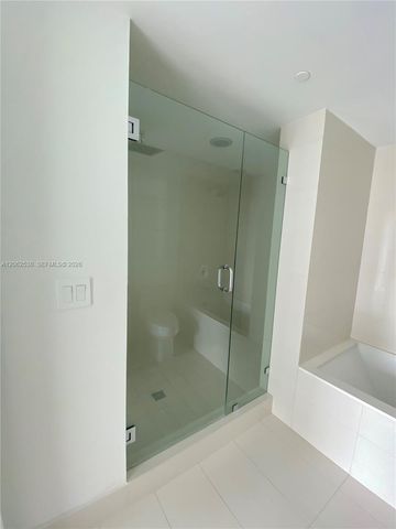 1300 S Miami Ave 2105, Miami, FL 33130