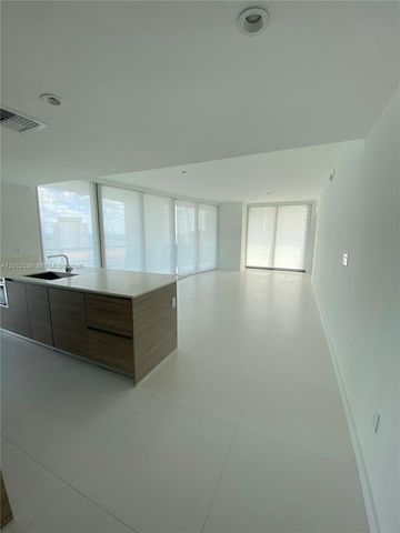 1300 S Miami Ave 2105, Miami, FL 33130