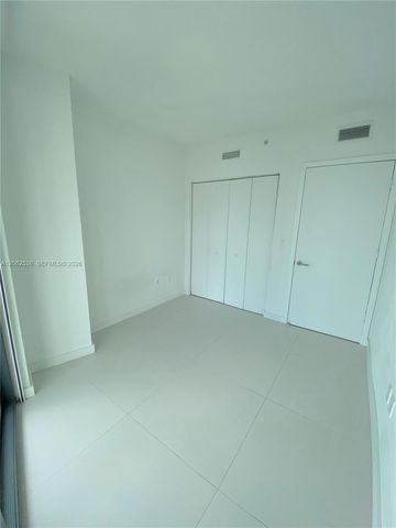 1300 S Miami Ave 2105, Miami, FL 33130
