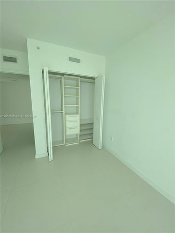 1300 S Miami Ave 2105, Miami, FL 33130