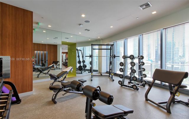 1300 S Miami Ave 2105, Miami, FL 33130