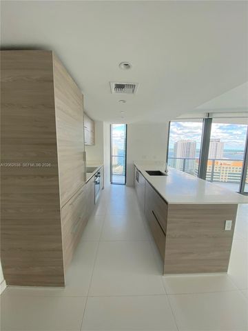 1300 S Miami Ave 2105, Miami, FL 33130
