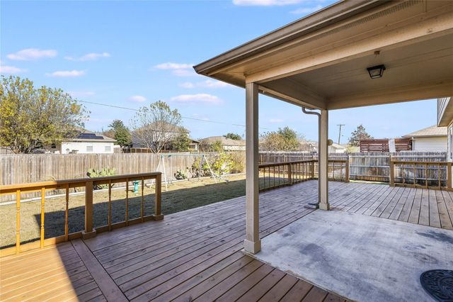 704 Mitchell DR, Hutto, TX 78634