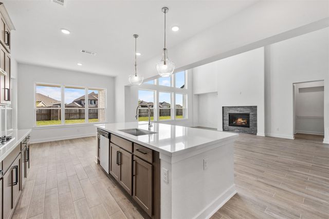 7425 Desert Needle DR, Lago Vista, TX 78645