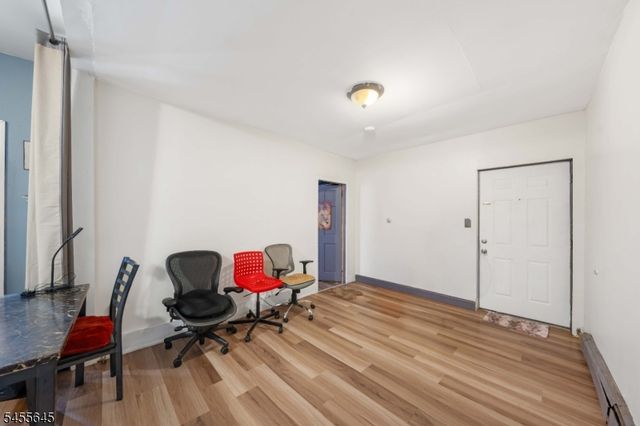 305 Summit Ave, Jersey City, NJ 07306