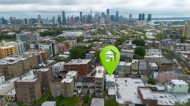 305 Summit Ave, Jersey City, NJ 07306