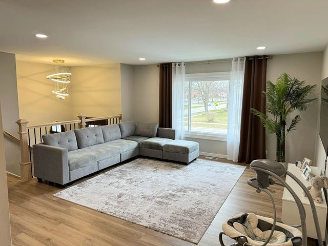 8113 Carlisle Drive, Hanover Park, IL 60133